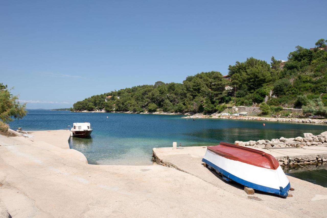 Ilas Dugi Otok Sali Exterior foto